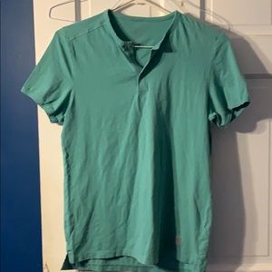 2 calvin klein body fit shirts